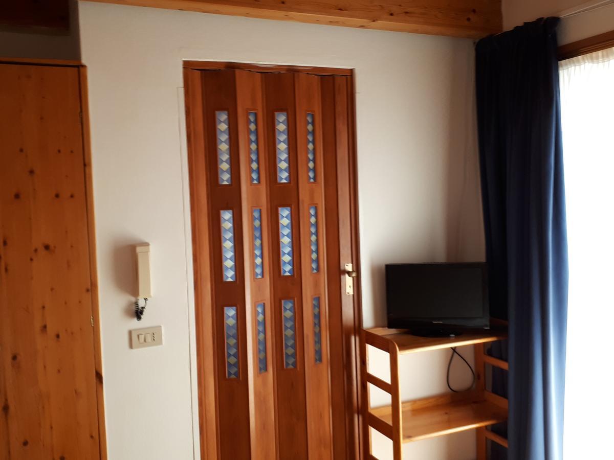 Hotel Villa Dina Лидо ди Йезоло Екстериор снимка