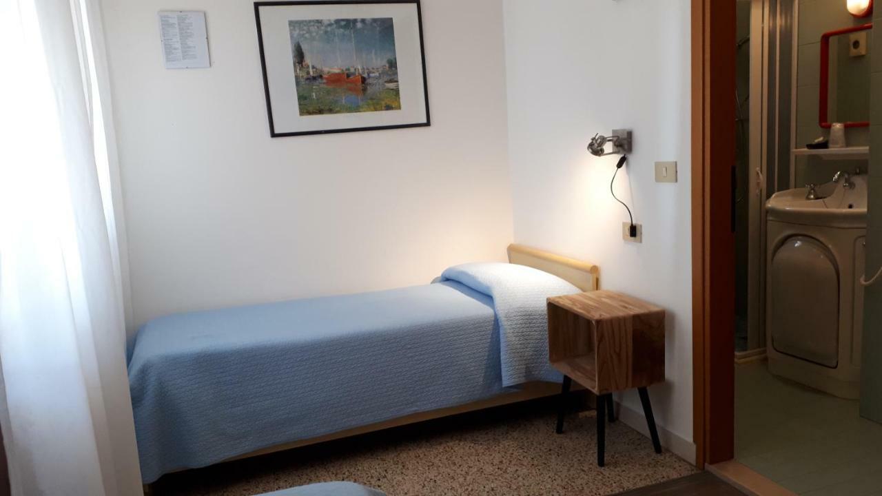 Hotel Villa Dina Лидо ди Йезоло Екстериор снимка