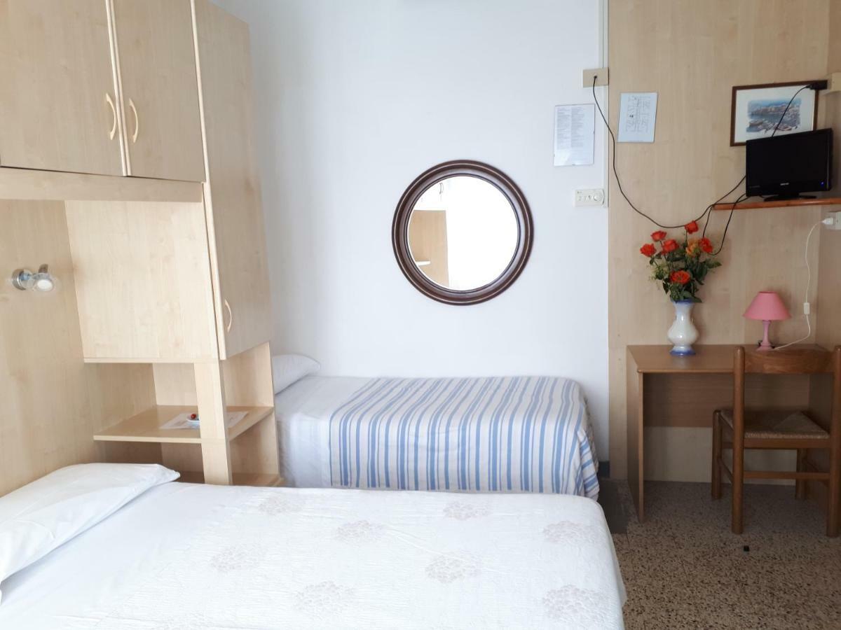 Hotel Villa Dina Лидо ди Йезоло Екстериор снимка