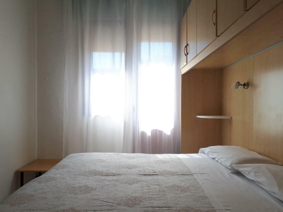 Hotel Villa Dina Лидо ди Йезоло Екстериор снимка