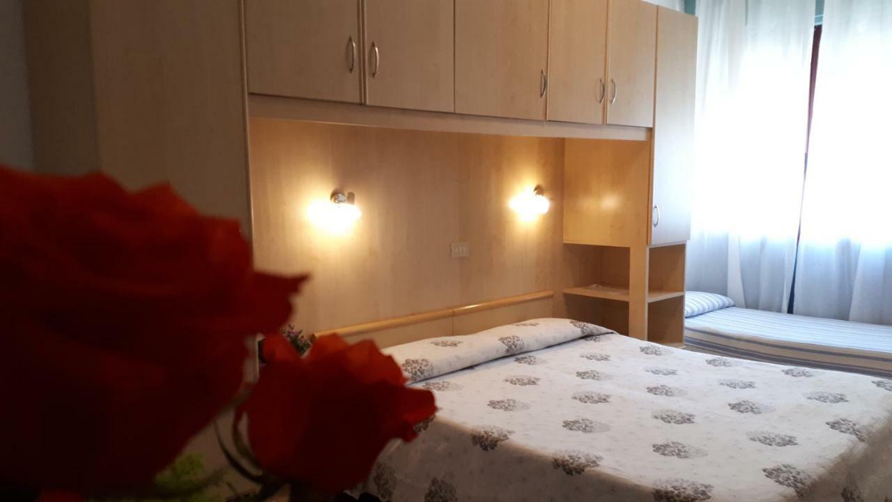 Hotel Villa Dina Лидо ди Йезоло Екстериор снимка